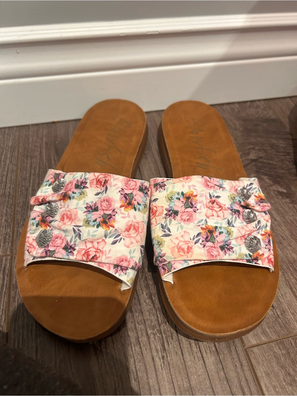 Womens blowfish sandals
